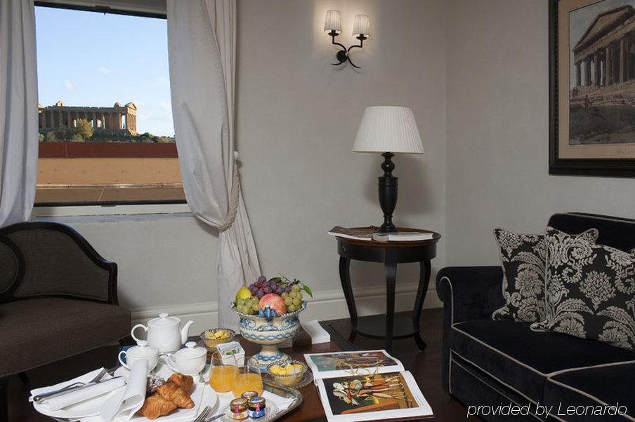 Villa Athena Resort Agrigento Szoba fotó A room at the hotel
