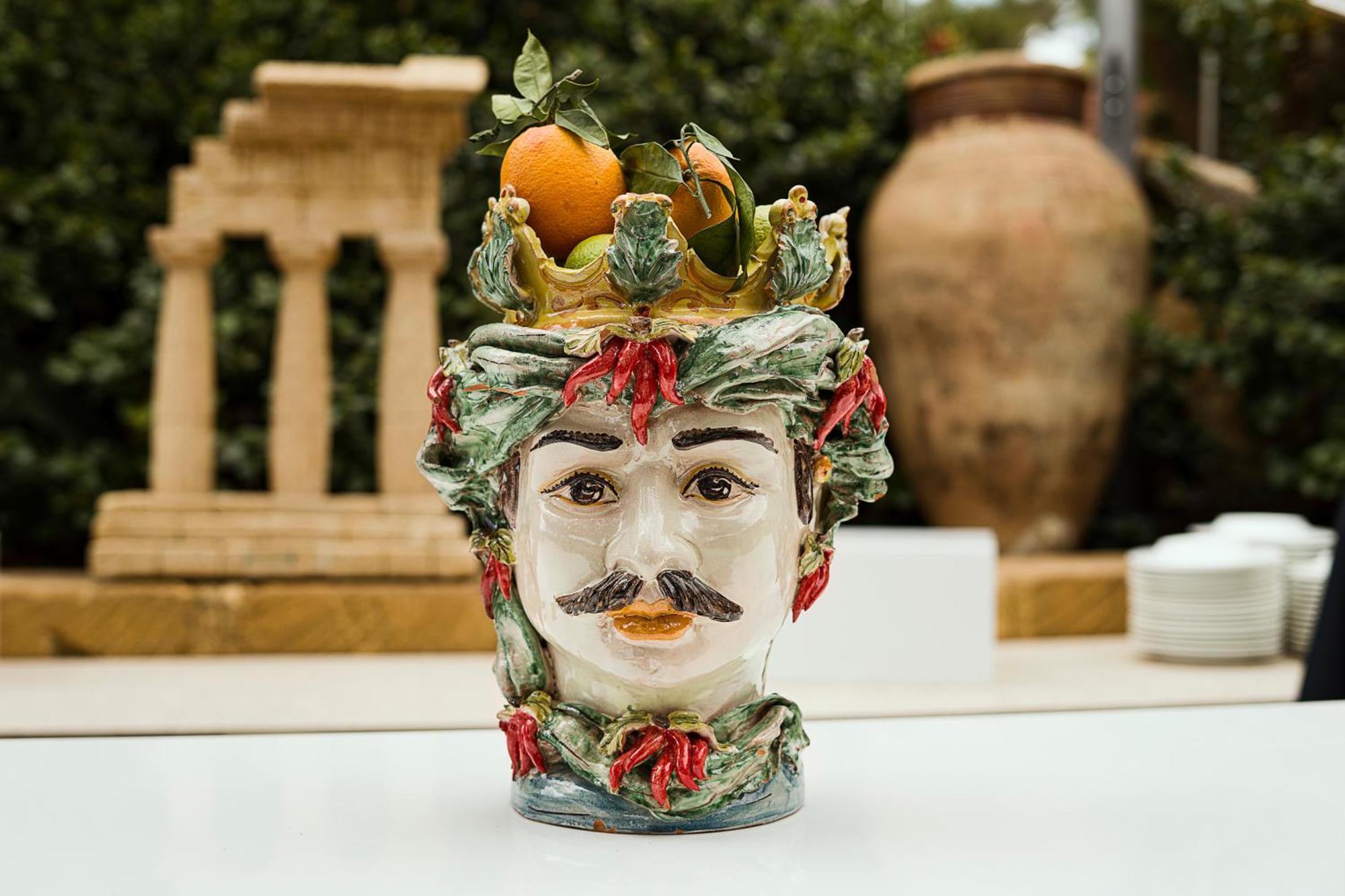Villa Athena Resort Agrigento Kültér fotó Caltagirone's head of Christ