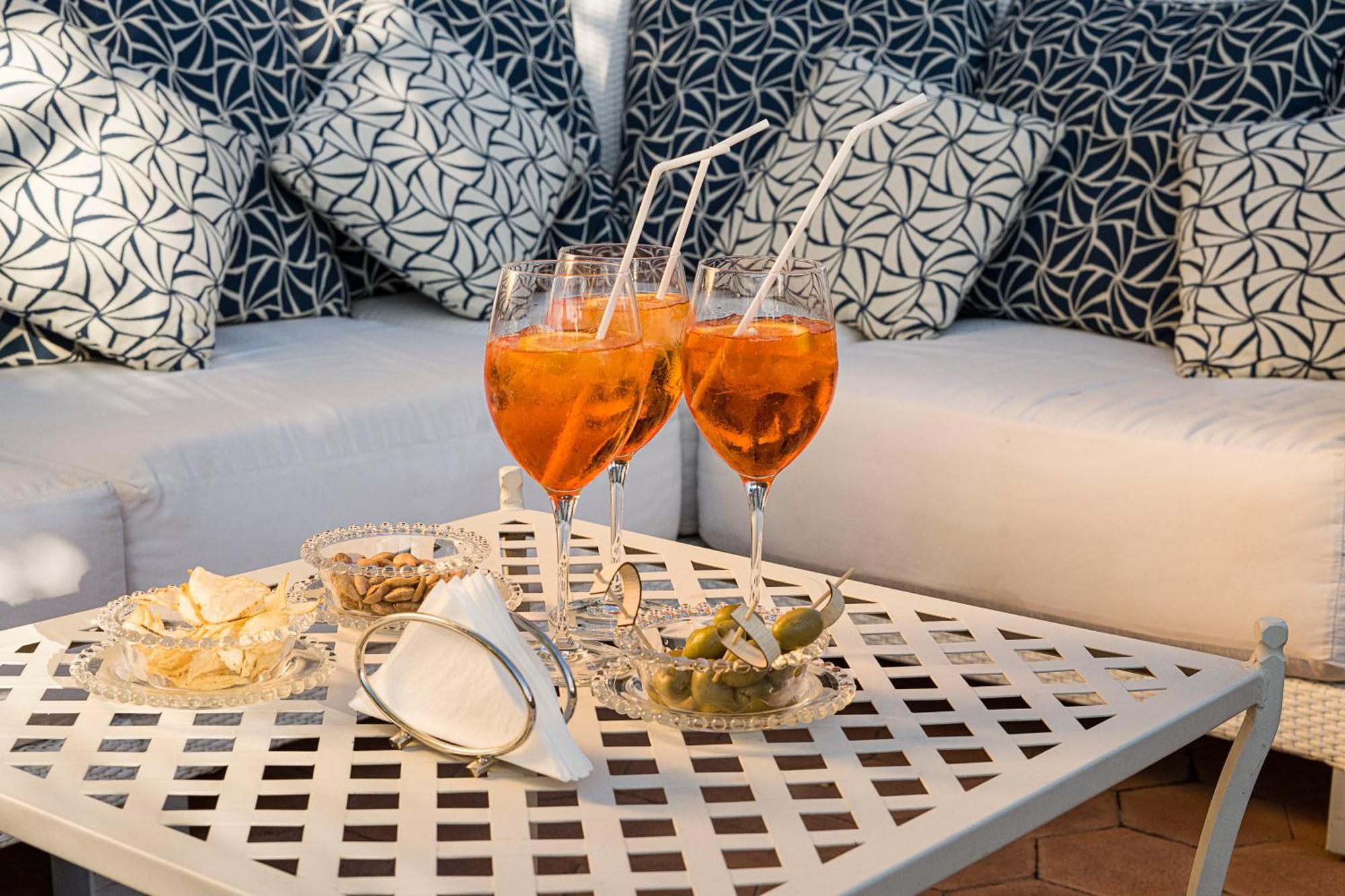 Villa Athena Resort Agrigento Kültér fotó Aperol Spritz